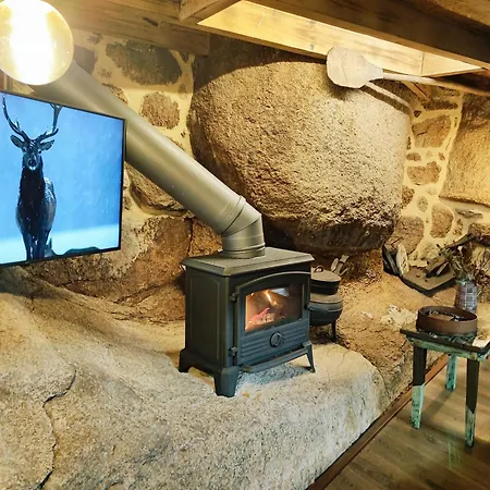 Castrum - Casa Da Curveirinha - Jacuzzi Ferienhaus
