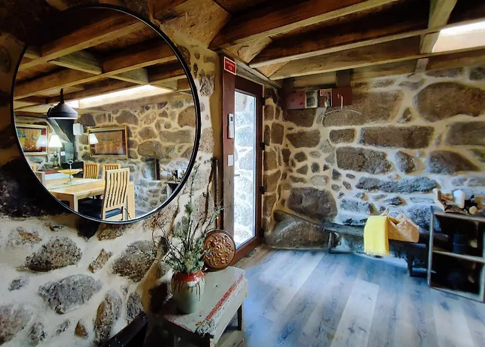 Castrum - Casa Da Curveirinha - Jacuzzi 펜션