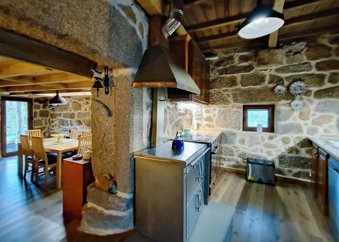 Castrum - Casa Da Curveirinha - Jacuzzi 펜션 멜가코