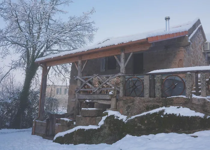 Castrum - Casa Da Curveirinha - Jacuzzi 펜션